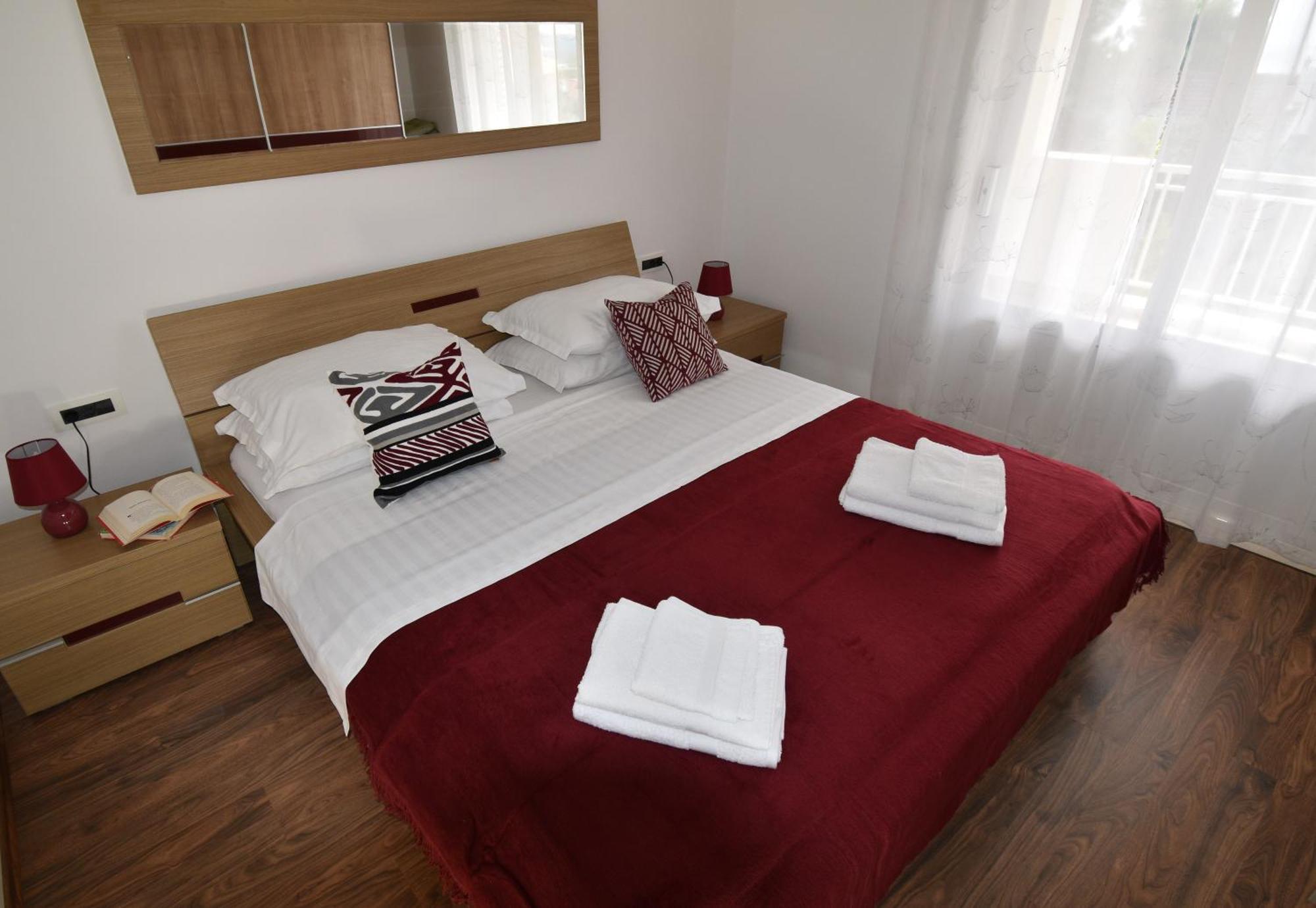 Apartment Andrea Orebic Luaran gambar