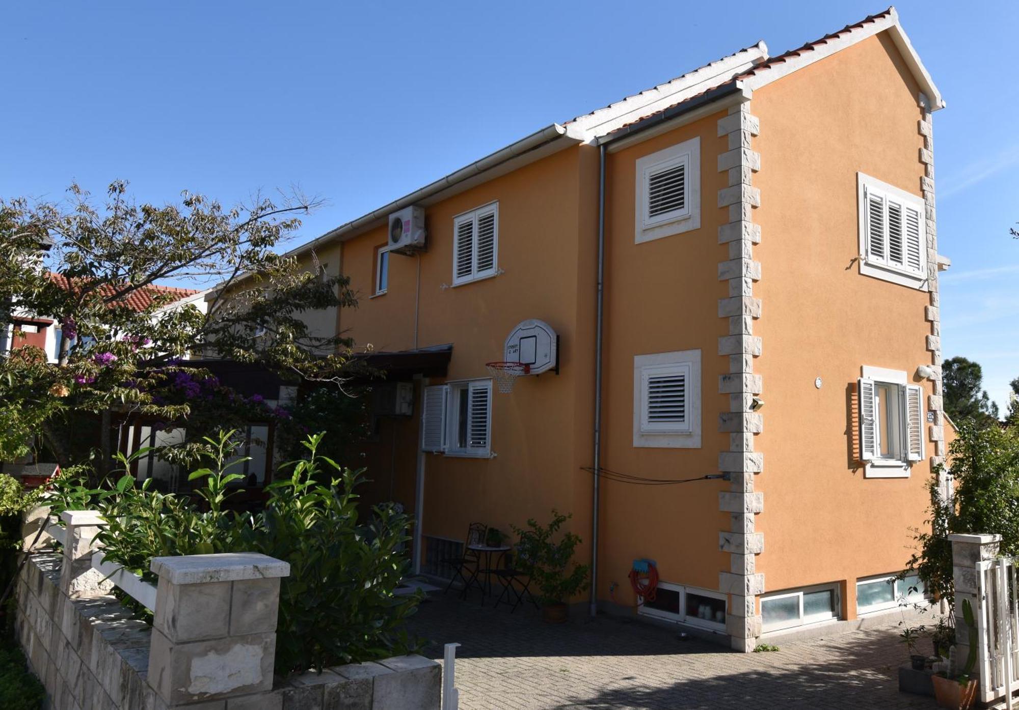 Apartment Andrea Orebic Luaran gambar